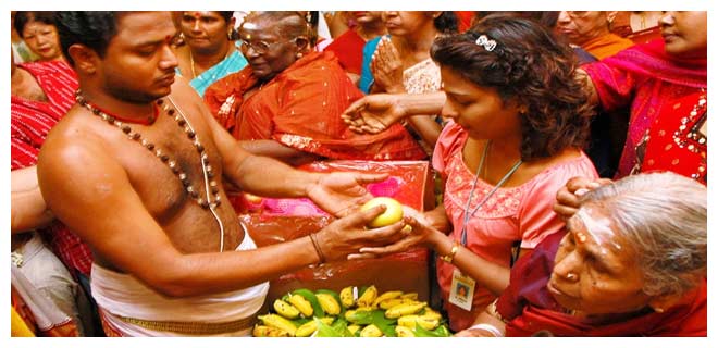Religise Feste und Bruche in Tamil Nadu, Indien Sden