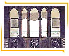 Auch im Treppenhaus des alten Haveli findet sich eine interessante Mischung indischer und europaischer Kunst