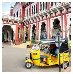 Die Verkehrsverbindungennach Chennai (Madras) Tamil Nadu :