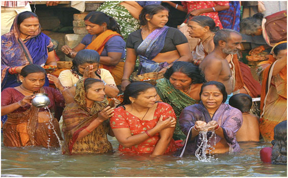 Ganges  heiliger Fluss Reisen Indien