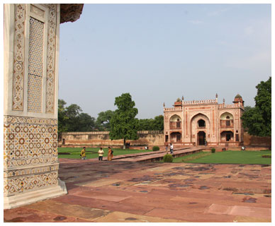 Itimad-ud-Daula-Mausoleum